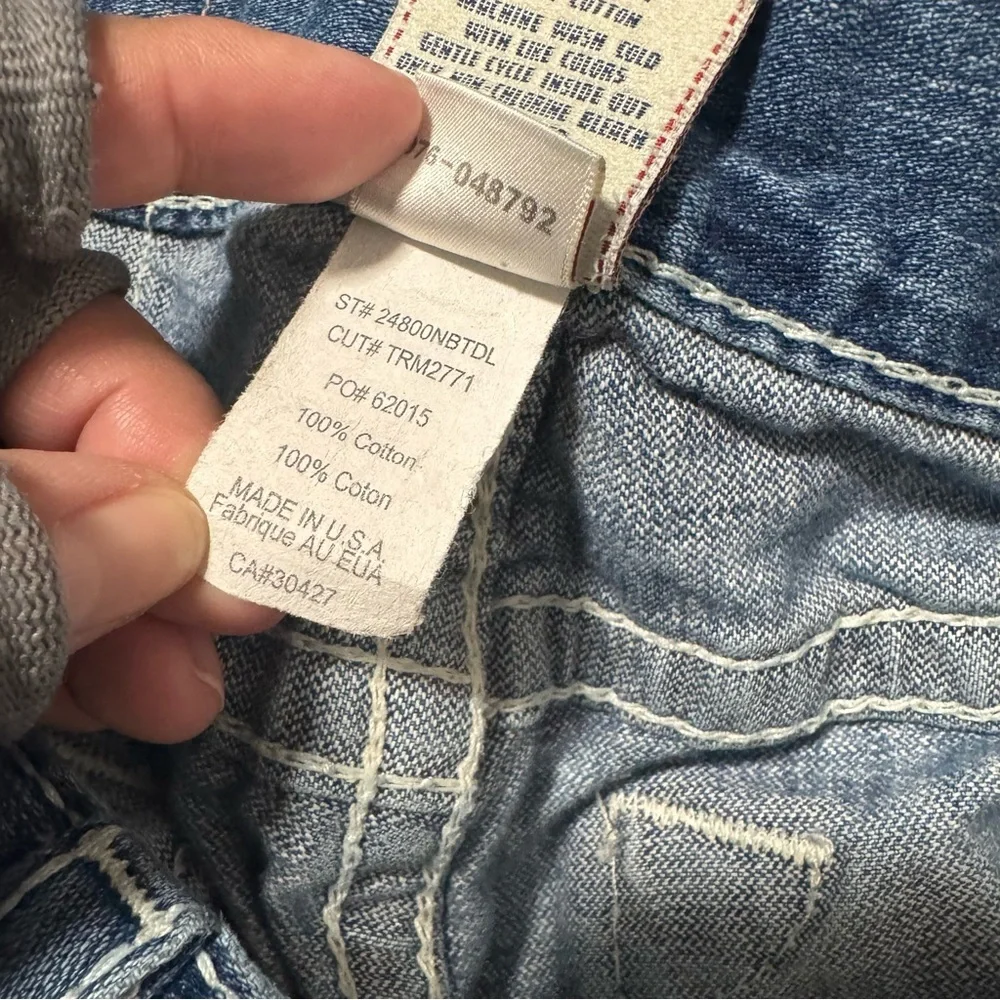 True Religion Joey Big T World Tour Vintage Men's Size 30 Distressed Jeans EUC
